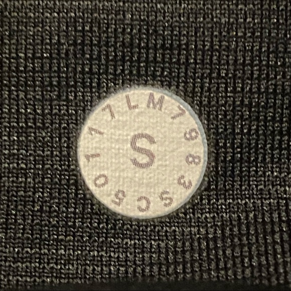 Lululemon T.H.E. Short *Linerless 7"
White Noise Alpine White Black Size Small - Picture 7 of 7